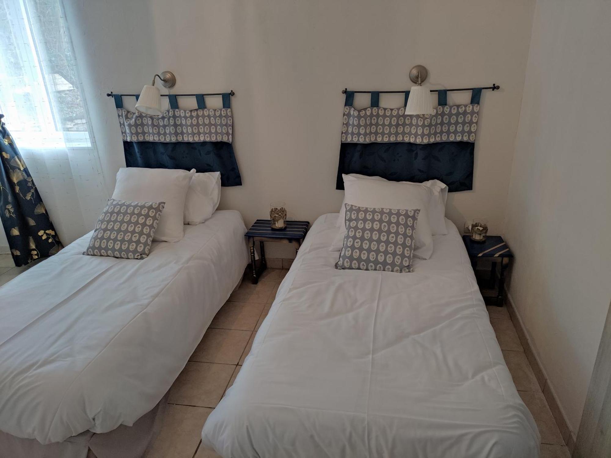 Bleu Bonheur Bed & Breakfast Dennevy Oda fotoğraf